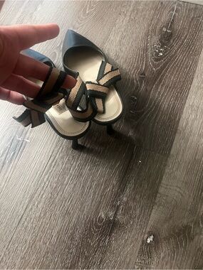 Zara Black Pointed Kitten Heels with Tan Bow Straps